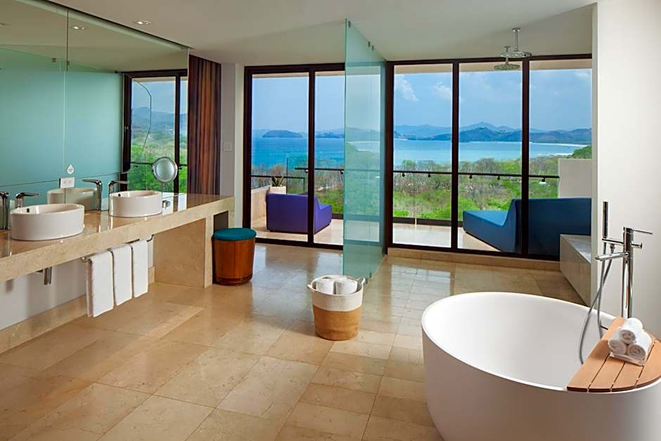 W Costa Rica - Reserva Conchal