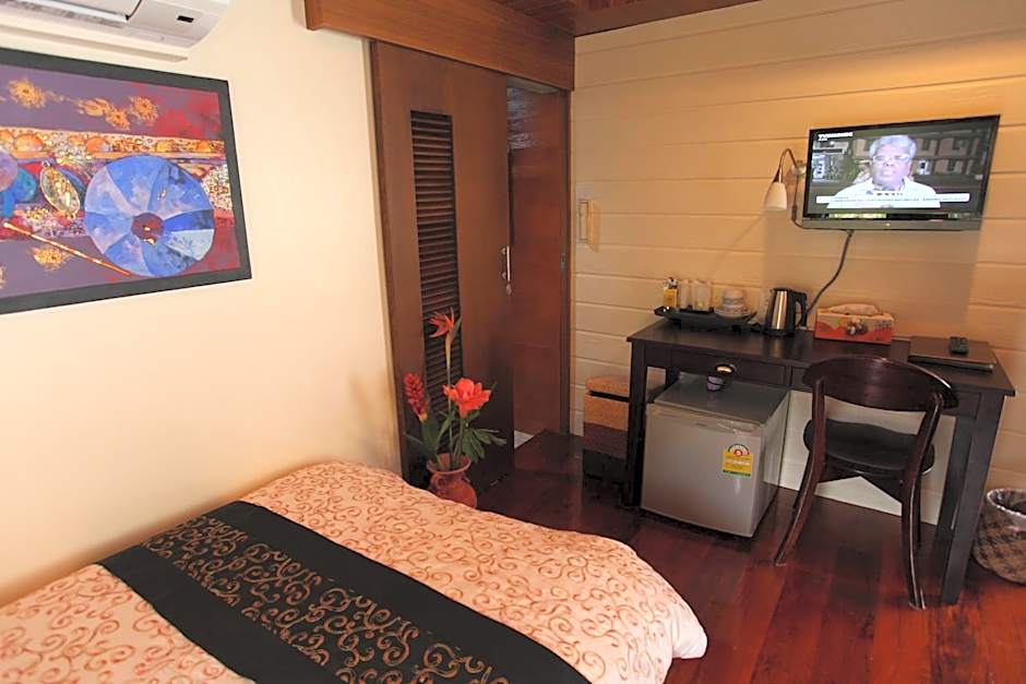 Ao Nang Home Stay - Adults Only
