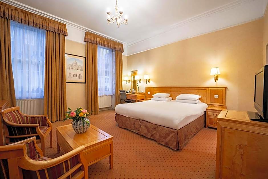 Grange Buckingham Hotel