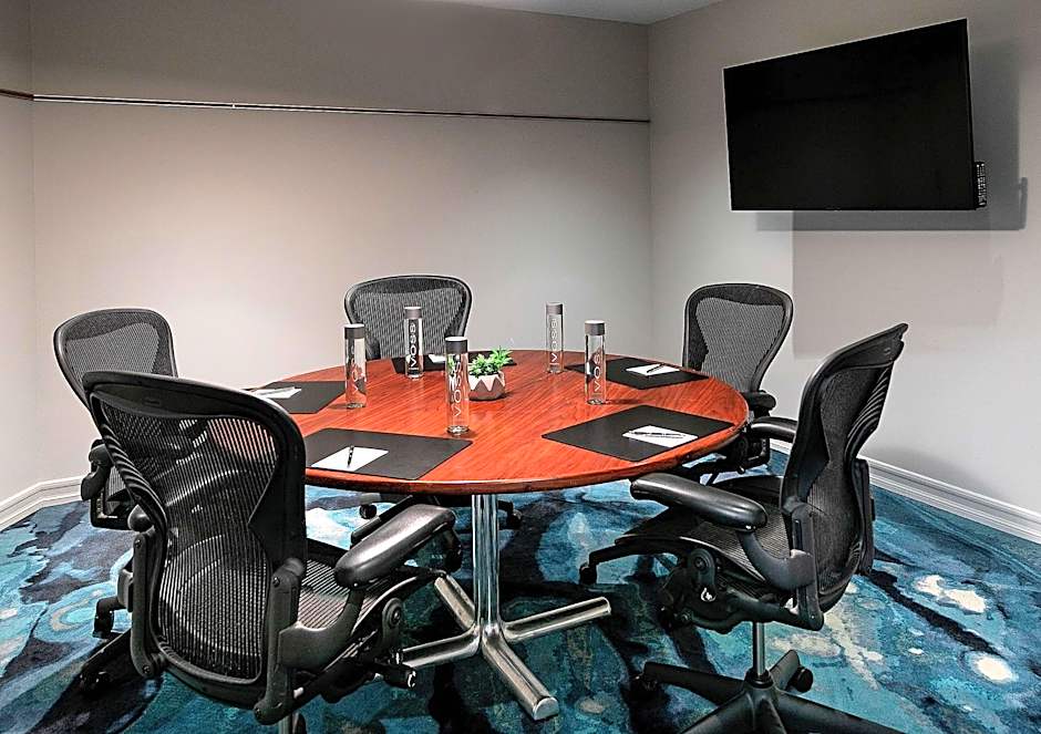 The Belamar Hotel Manhattan Beach, Tapestry Collection by Hilton