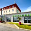 Campanile Roissy Le Mesnil Amelot
