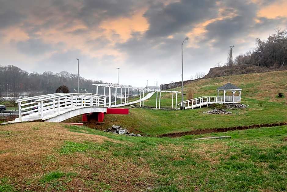 Red Roof Inn Knoxville Central - Papermill Road