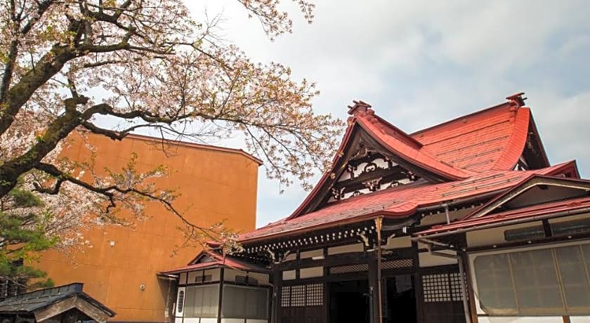 TEMPLE HOTEL TAKAYAMA ZENKOJI