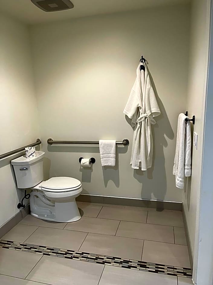 The Chateau at Lake La Quinta