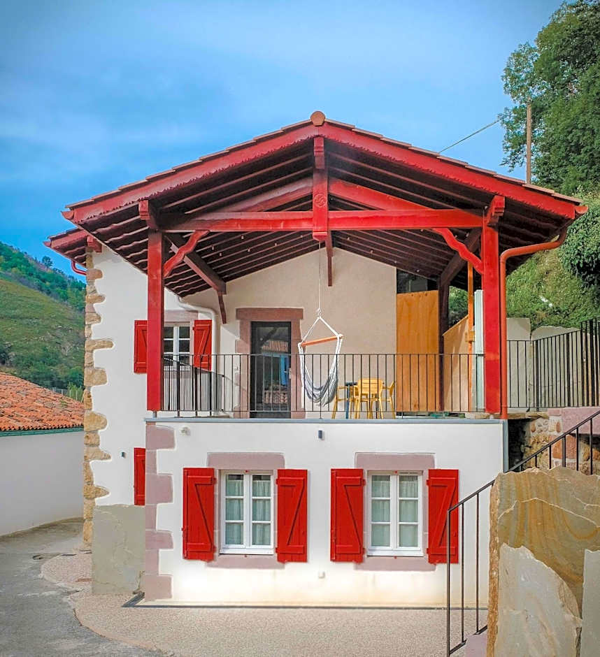 Logis Hotel Erreguina