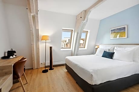 Large Double Room