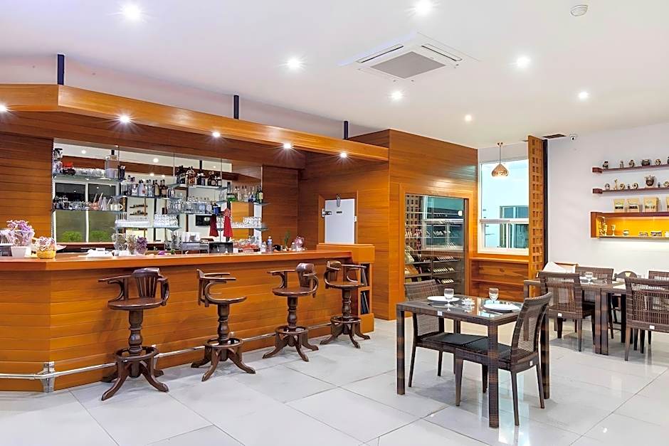 Kanchanaburi City Hotel