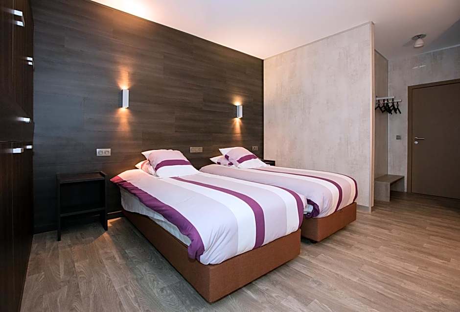 Flanders Lodge Hotel