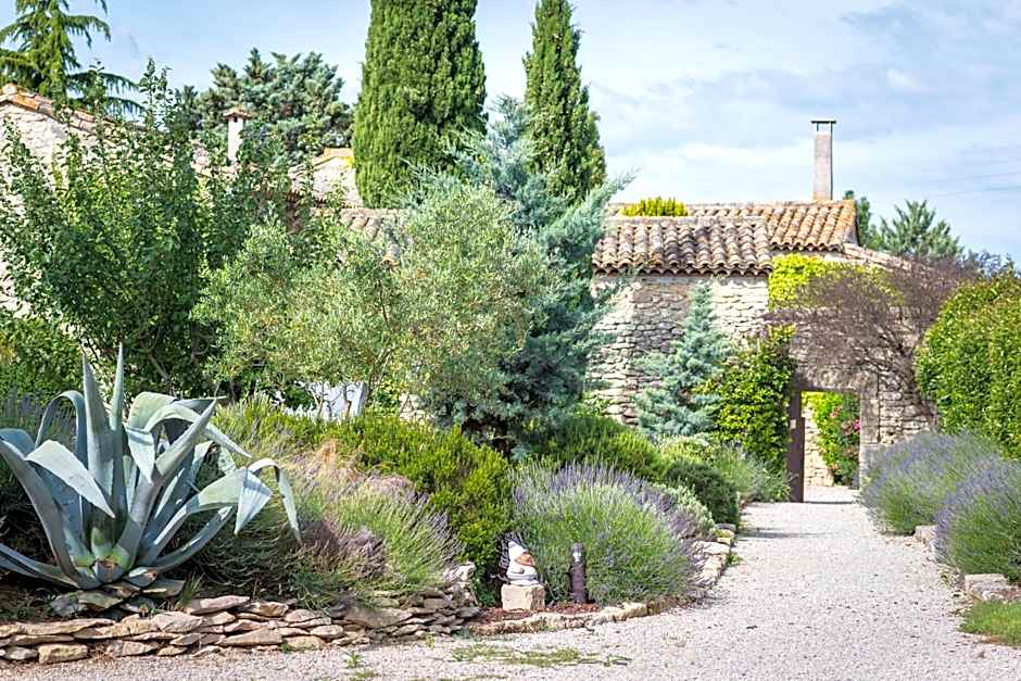 Mas de la Rivoire B&B