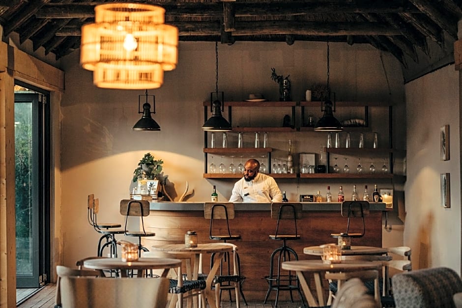 Bukela Game Lodge - Amakhala Game Reserve