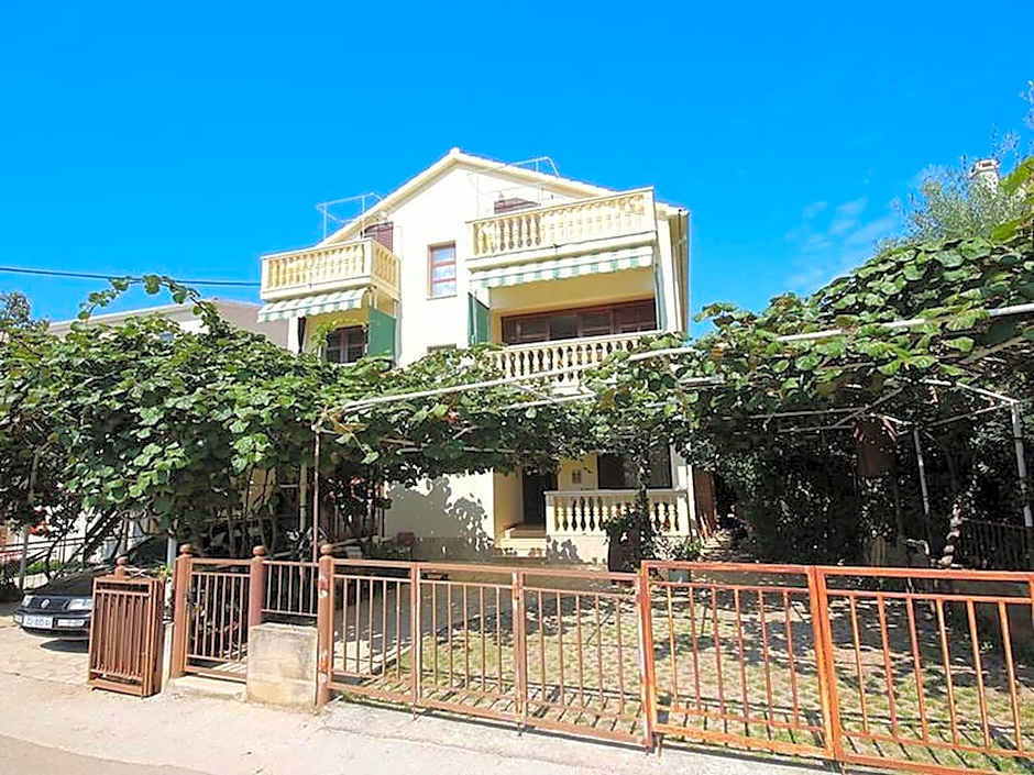 Comfortable apartment close to the beach