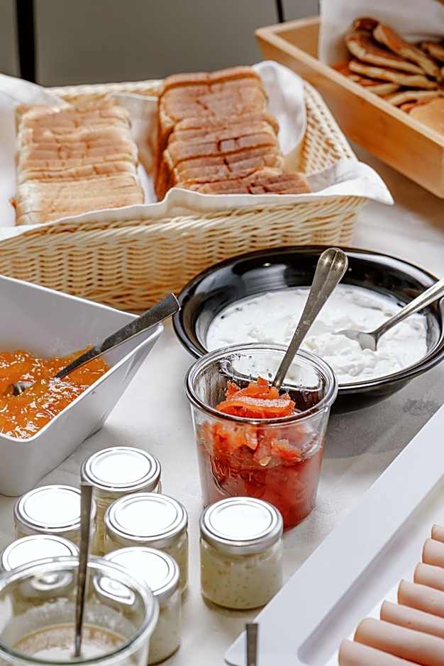 PIRAEUS DREAM CITY HOTEL