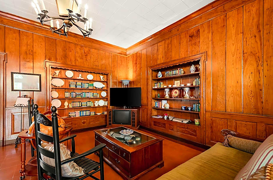 Americas Best Value Inn Historic Clewiston Inn