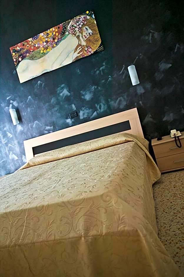 Hotel Holiday Park