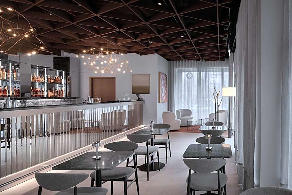 Iceland Parliament Hotel, Curio Collection by Hilton