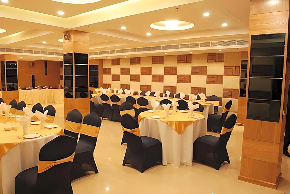 Glades Hotel Mohali - Chandigarh