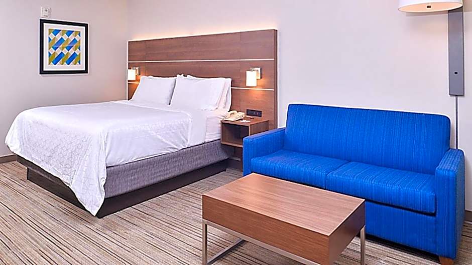 Holiday Inn Express Hotel & Suites Mount Pleasant By IHG