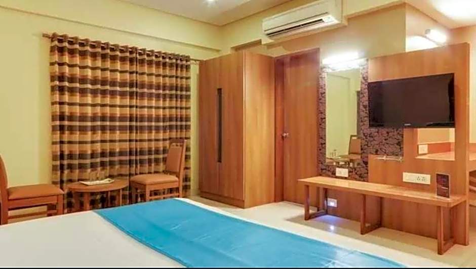 Hotel Tiranga Residency