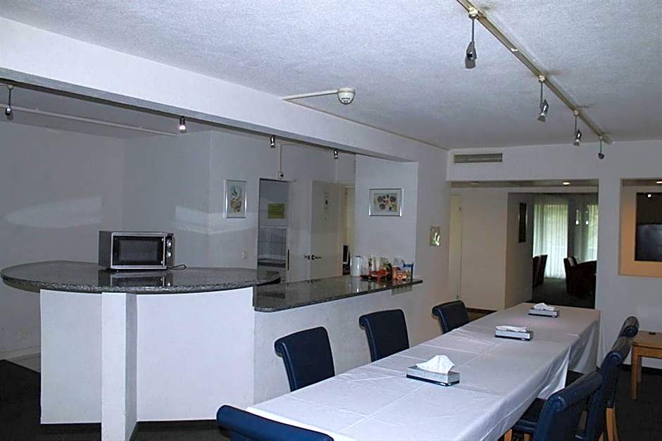 Apart-Hotel Zurich Airport