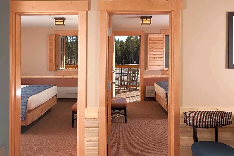 Canyon Lodge & Cabins