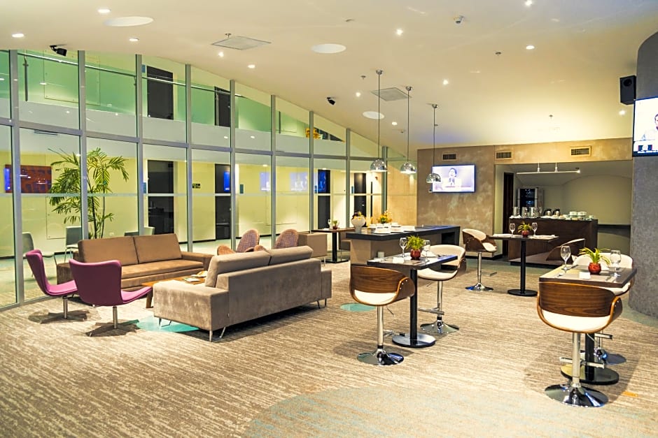 Radisson Hotel Santa Cruz