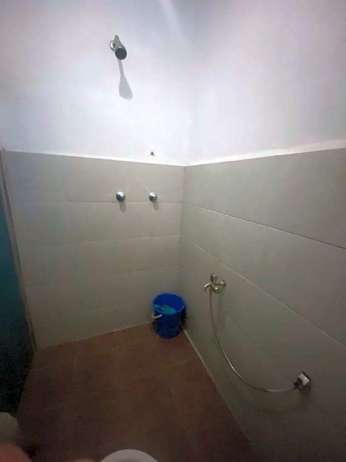 OYO 90910 Homestay D Lalang Inn