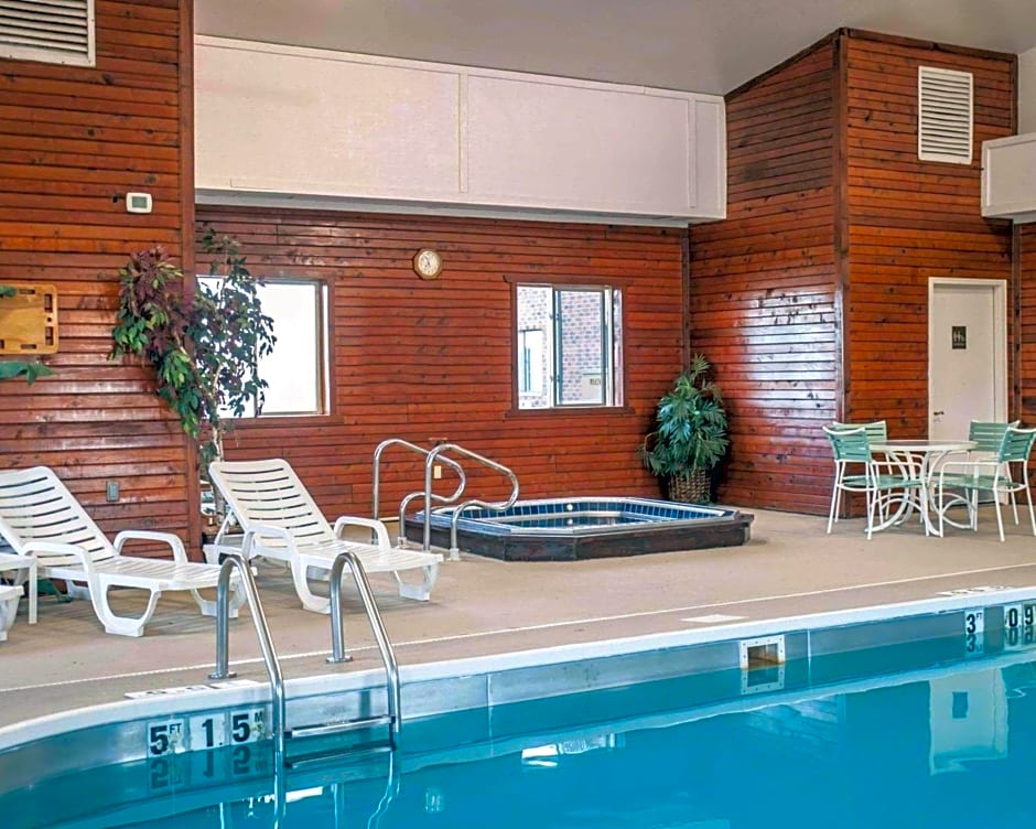 Quality Inn Boonville - Columbia