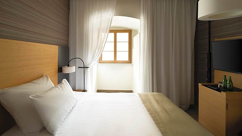 Photo 1 of 50 of Hotel Bulwar