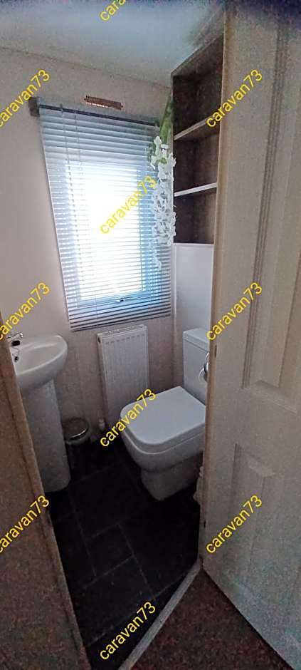 Caravan 73 snowdon summit 013