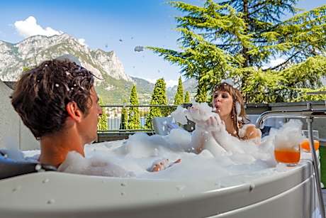 Junior Suite with Jacuzzi