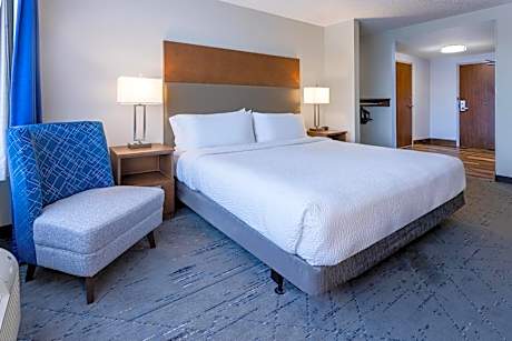 King Room - Mobility Access/Hearing Accessible