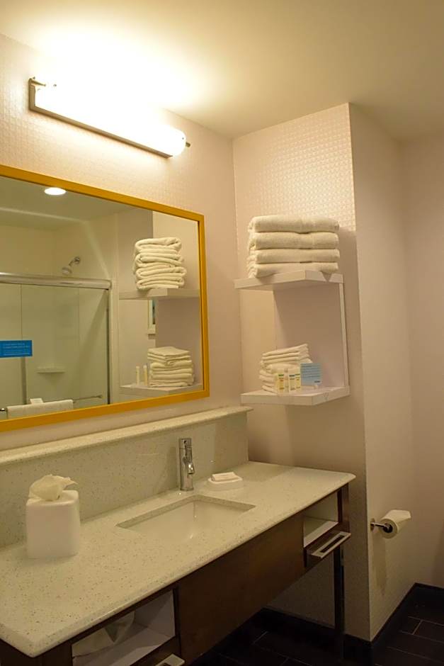 Hampton Inn By Hilton Hamburg