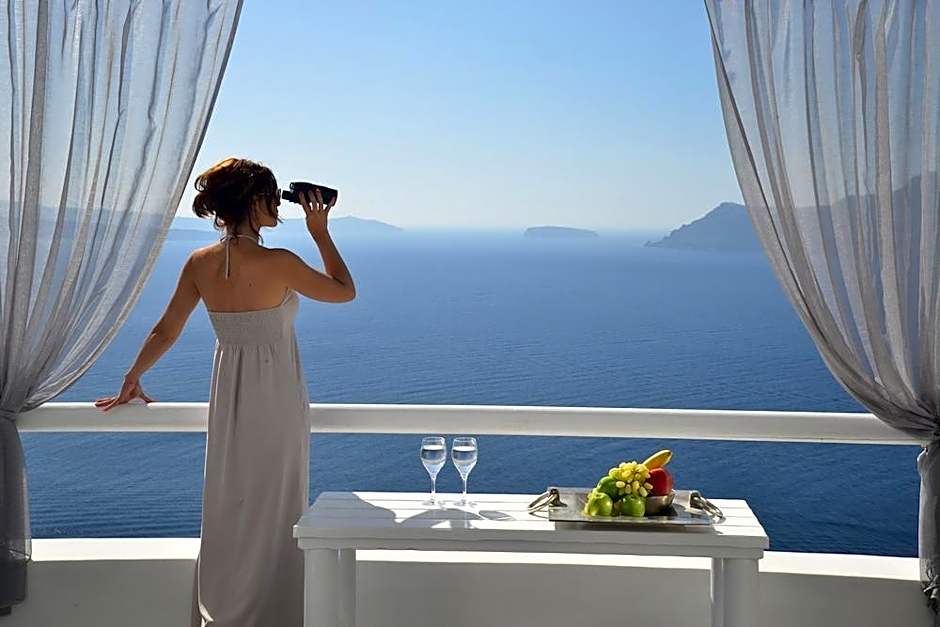 Art Maisons Oia Castle Hotel