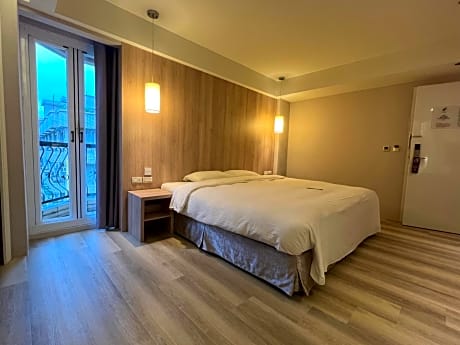 Deluxe Double Room with Balcony