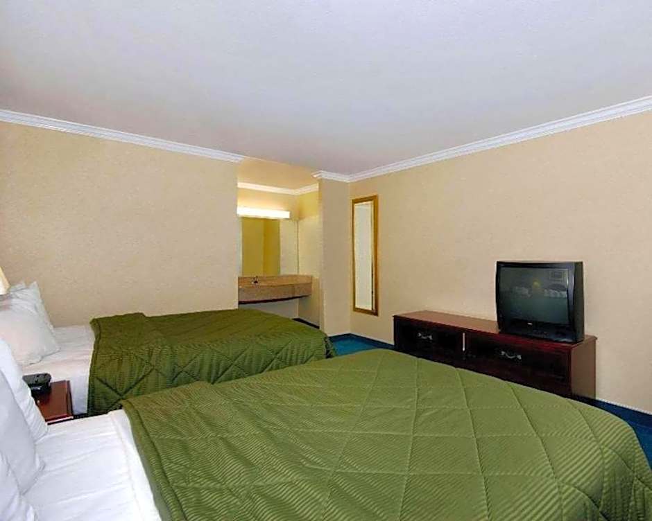 Quality Inn Near City Of Hope