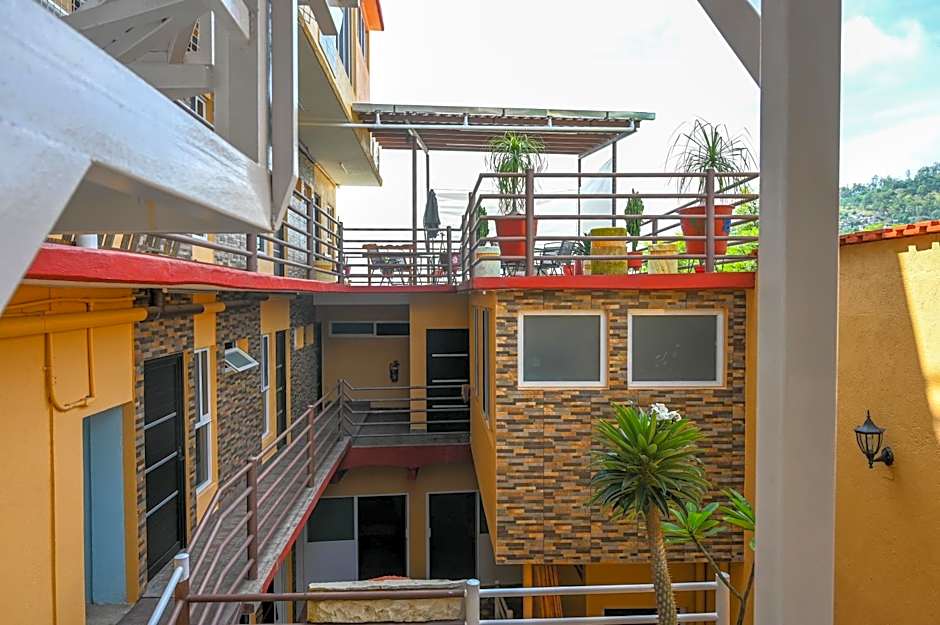 Casa LEONOR