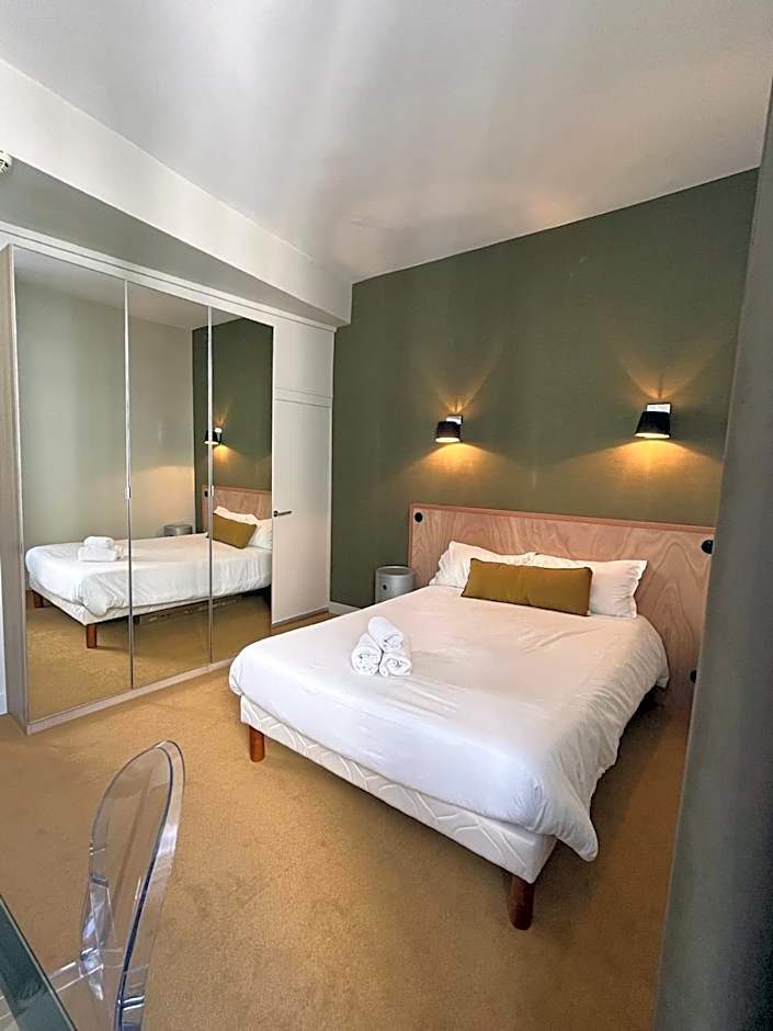 Hôtel Henri IV