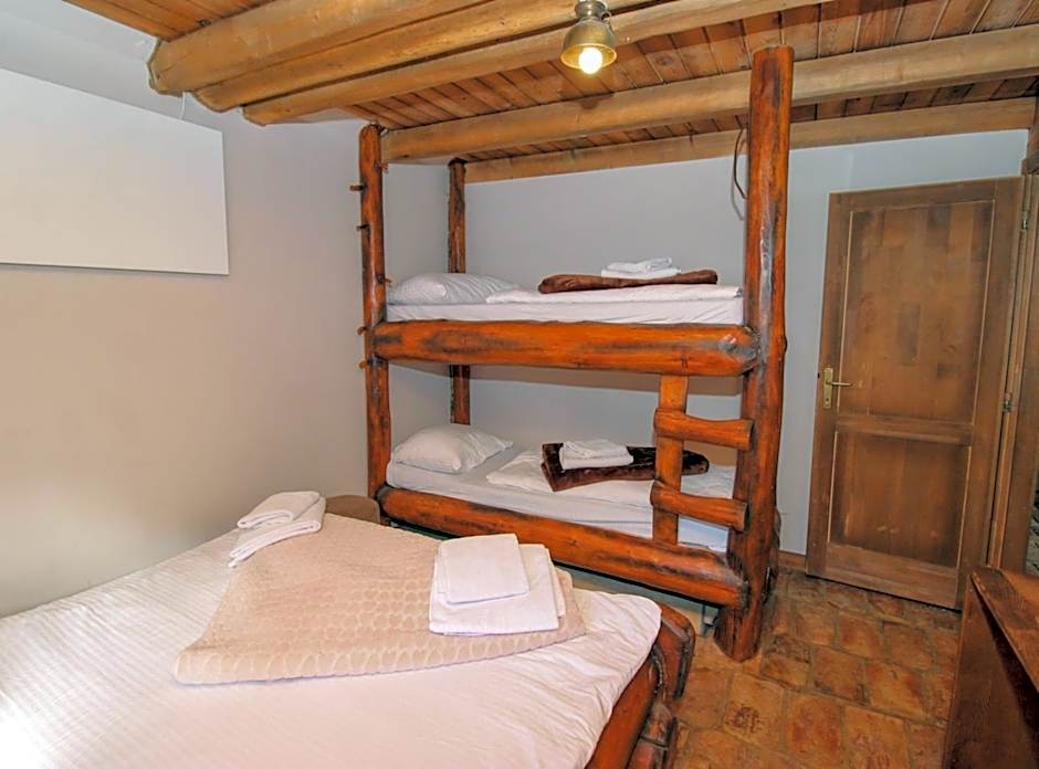 Ethno Village Dolina Mira