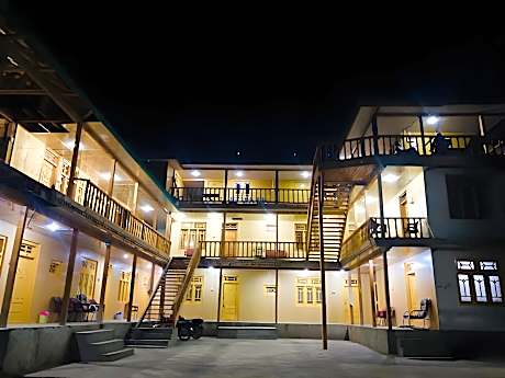 Kumrat Maskan Hotel