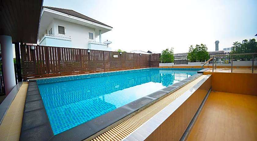 Praso @ Ratchada12 Hotel Bangkok