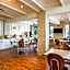 Best Western Plus Yacht Harbor Inn