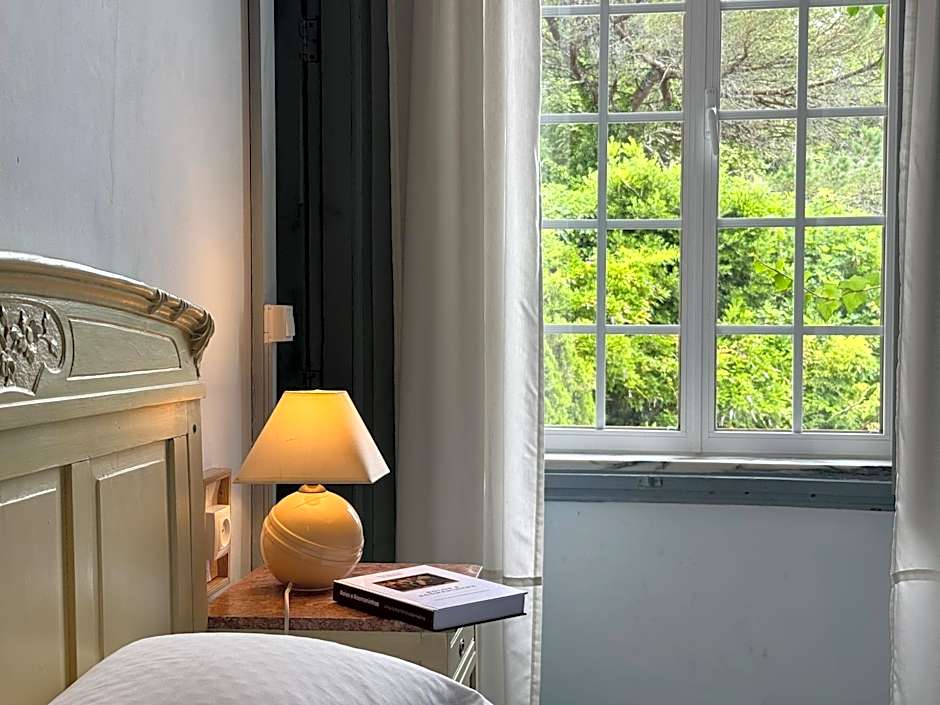 Photo 1 of 5 of Junior Suite