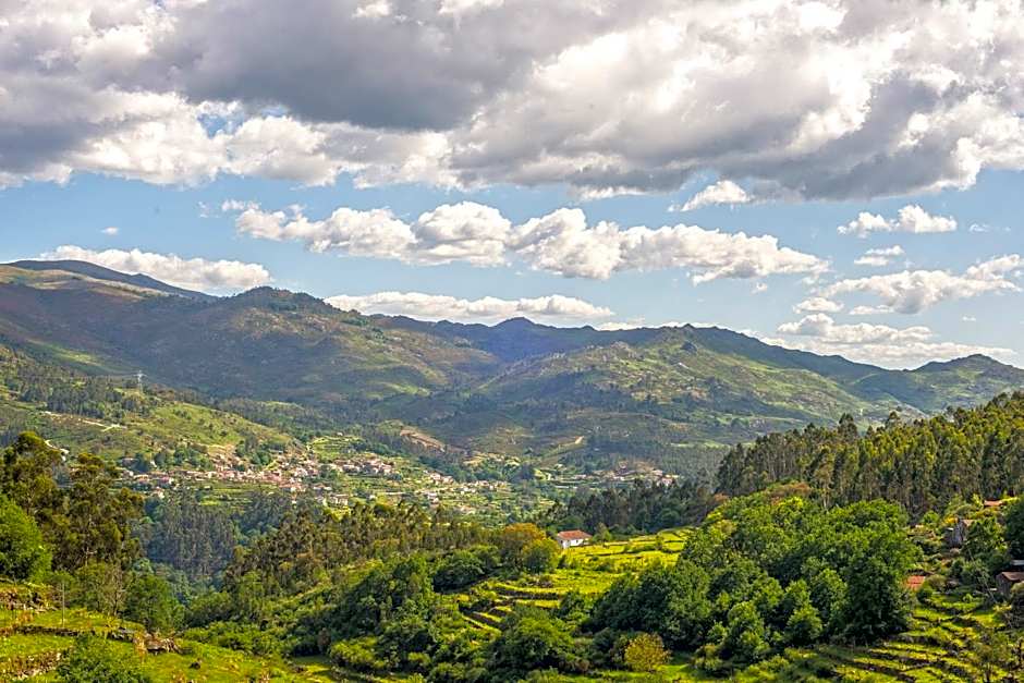 Casa Favo de Mel - Jacuzzi Privado & Lareira - Piscina