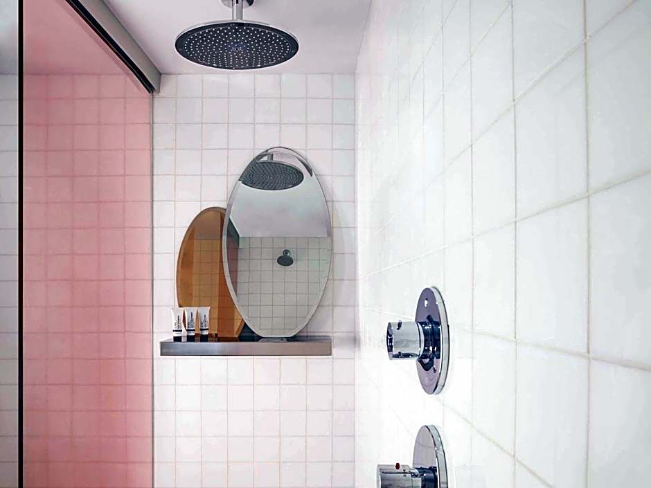 Sls South Beach Hotel – Miami Beach, FL