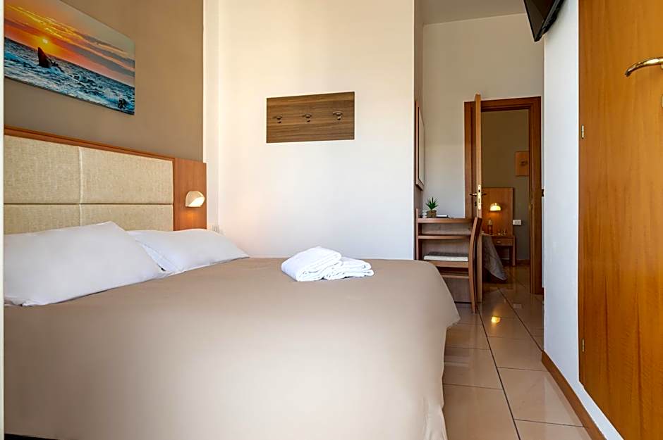 Hotel Figaro & Apartments