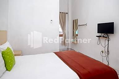 Guest House Pinarak 2 Syariah near GOR Satria Purwokerto Mitra RedDoorz