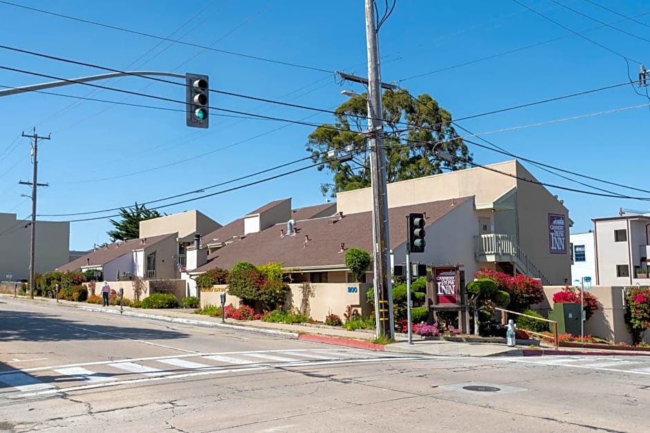 Cannery Row Inn