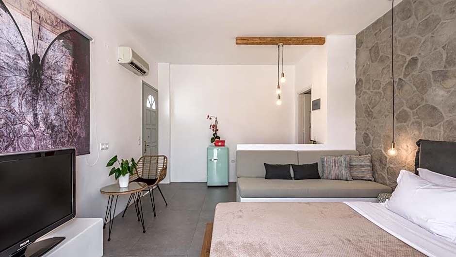 Anita Rooms & Suites Milos