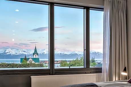 Family Connecting Rooms (Deluxe)