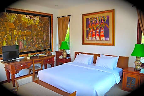 Suite with Private Pool